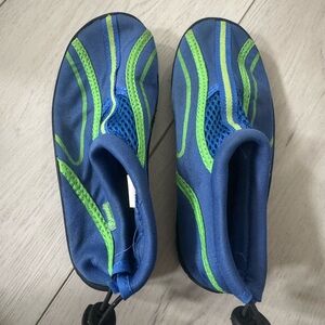 Kids Swim Shoes in Blue and Green size 12